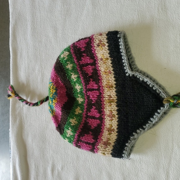 The Collection Royal 100% Wool Handmade In Nepal Fleece Lined Hat - Picture 2 of 14